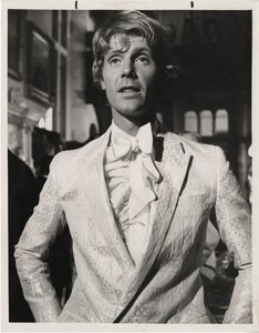 El actor James Fox con una chaqueta de Mr Fish, 1968